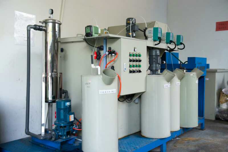 污水處理設(shè)備